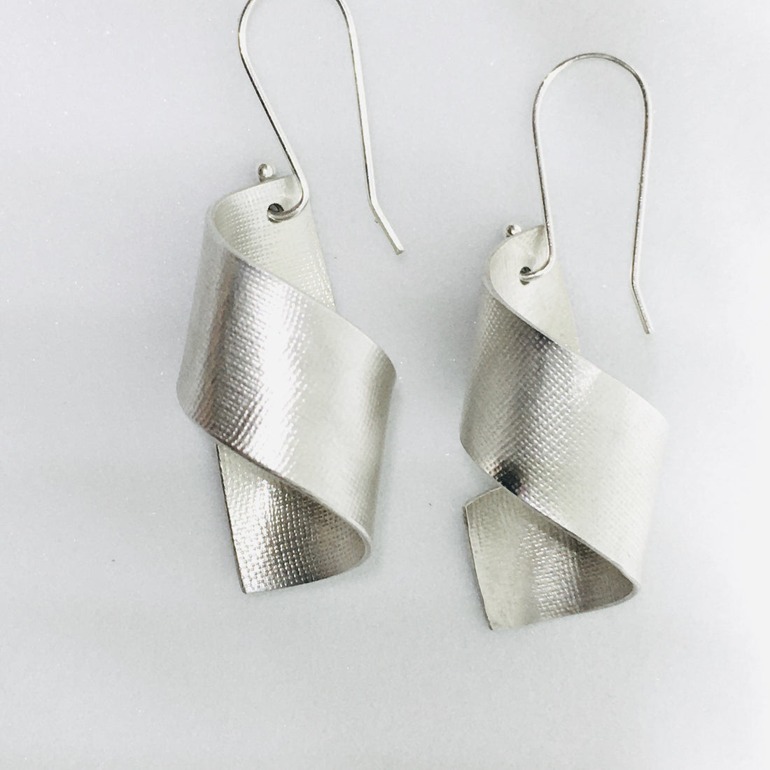 Cleaning Silver, cleaning silver jewellery, cleaning silver rings,
