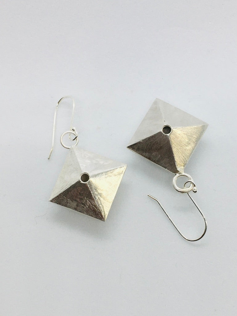 Pyramid Earrings by Rahaima.com with texture view