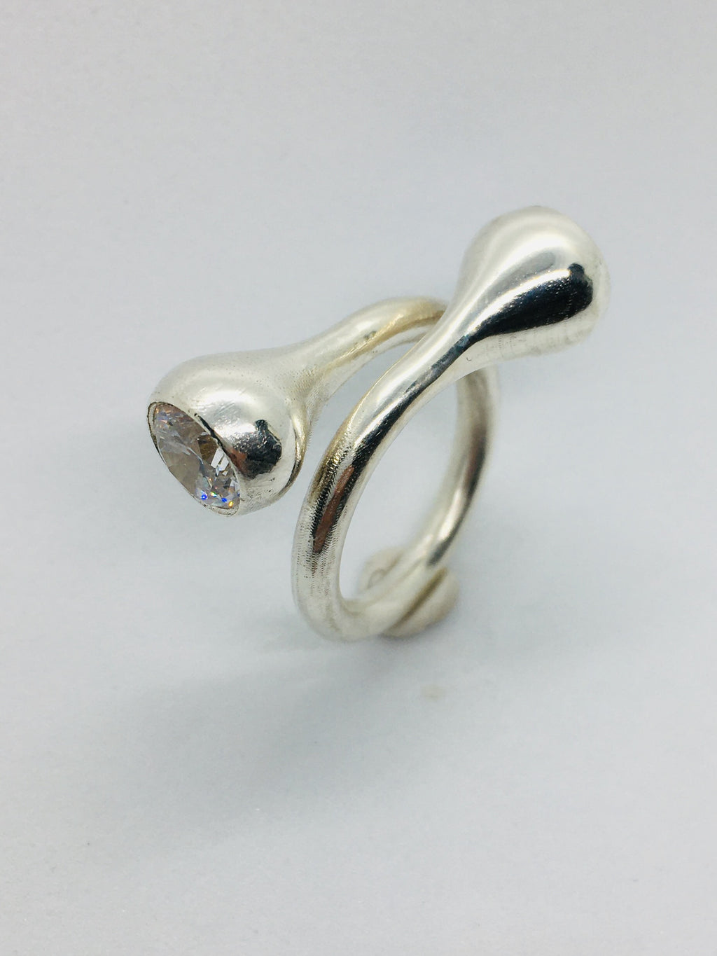 Twisted Gum Nut Ring Top Side View by Rahaima.com